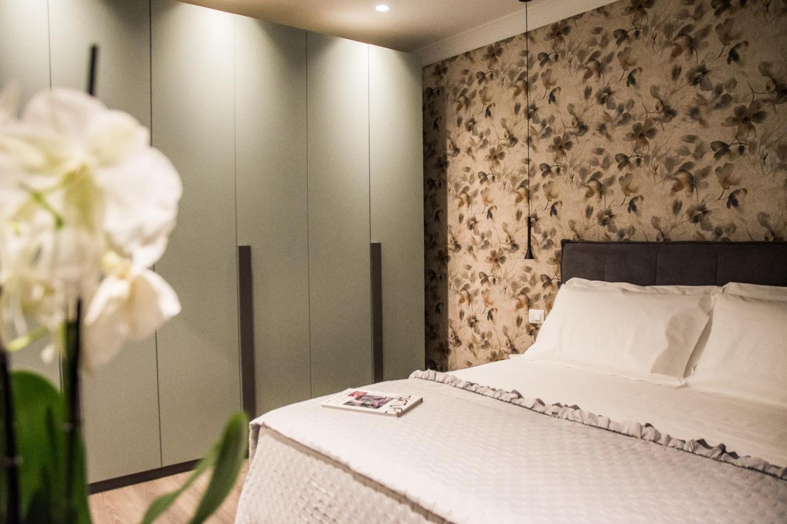 Ninary Apartments A Due Passi Dal Centro Storico Alba  Ngoại thất bức ảnh